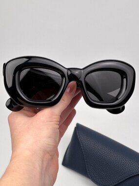 Loewe INFLATED Women Sunglasses – Black/Smoke Cat Eye Frame (LW40117I 01A)